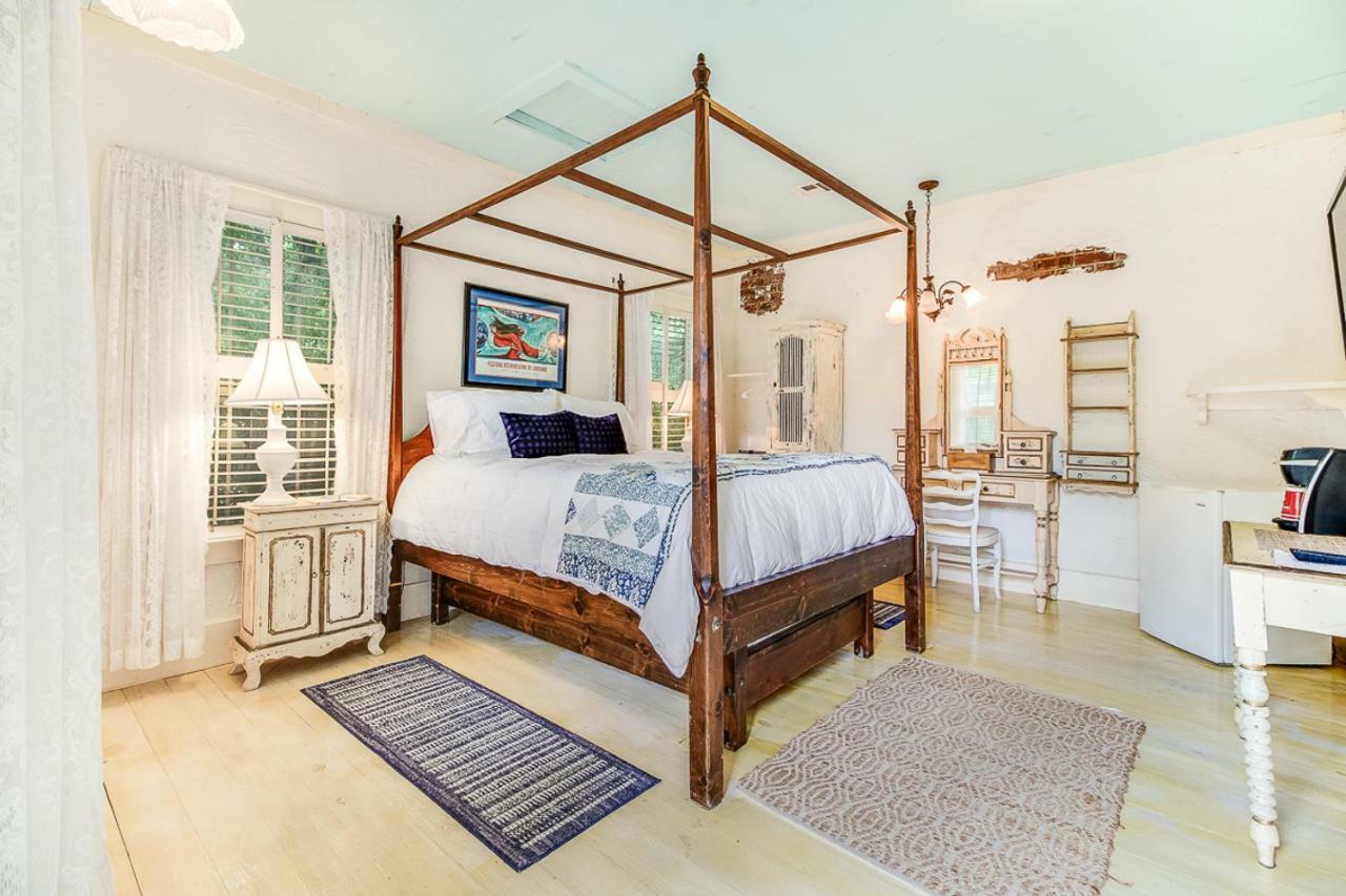 T'Frere'S Bed & Breakfast Lafayette Exteriör bild
